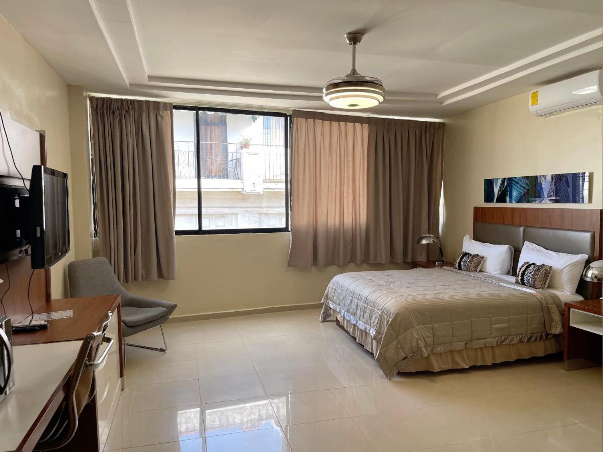 Hotel Libertad At Historic Main Street Santo Domingo Esterno foto