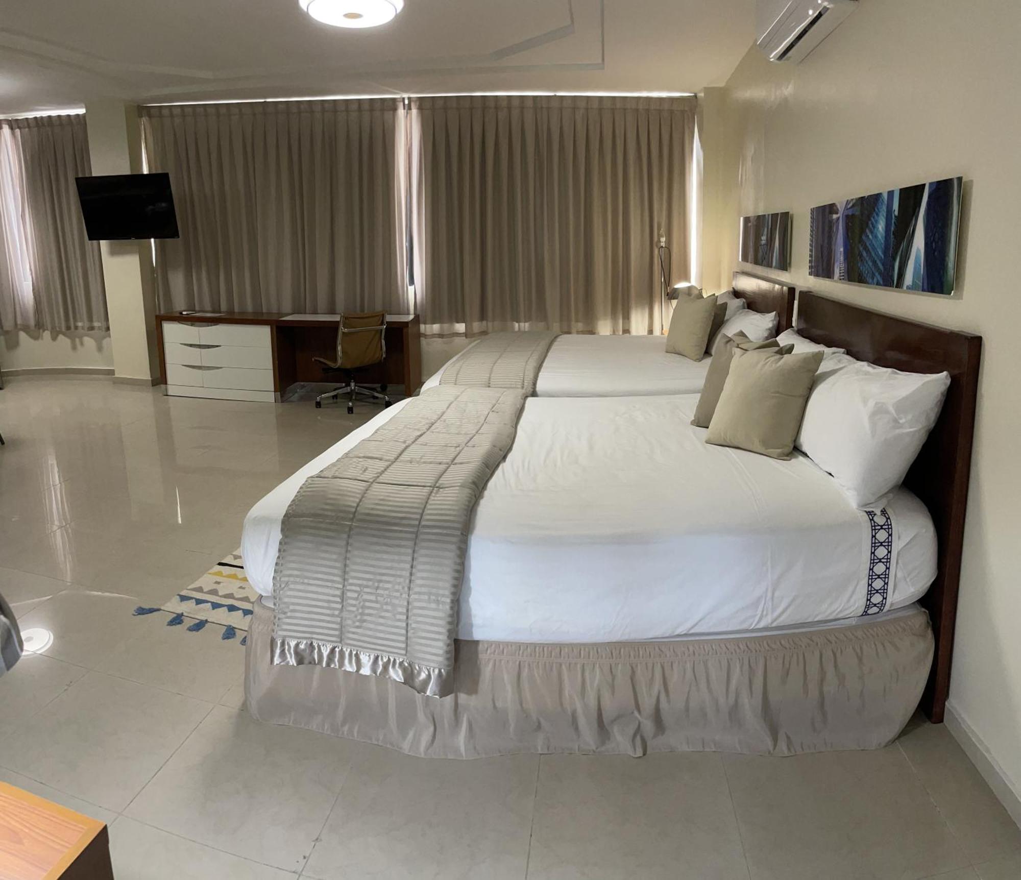 Hotel Libertad At Historic Main Street Santo Domingo Esterno foto