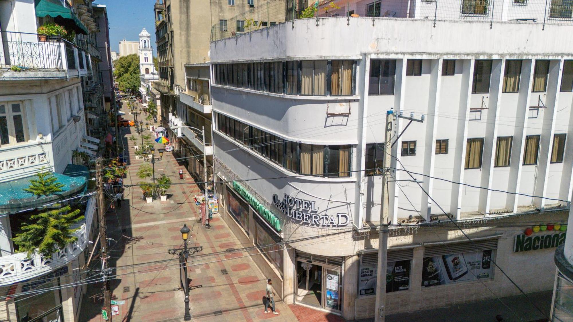Hotel Libertad At Historic Main Street Santo Domingo Esterno foto