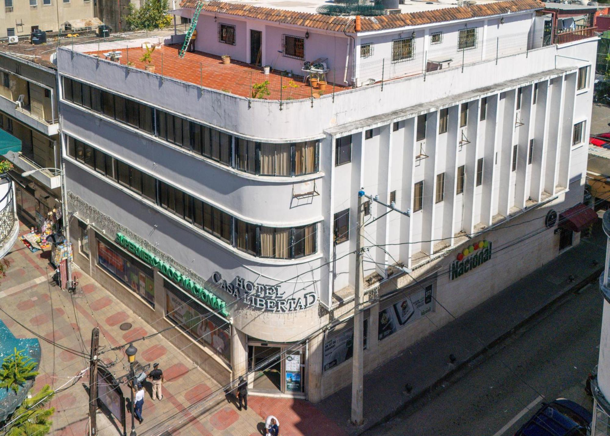 Hotel Libertad At Historic Main Street Santo Domingo Esterno foto