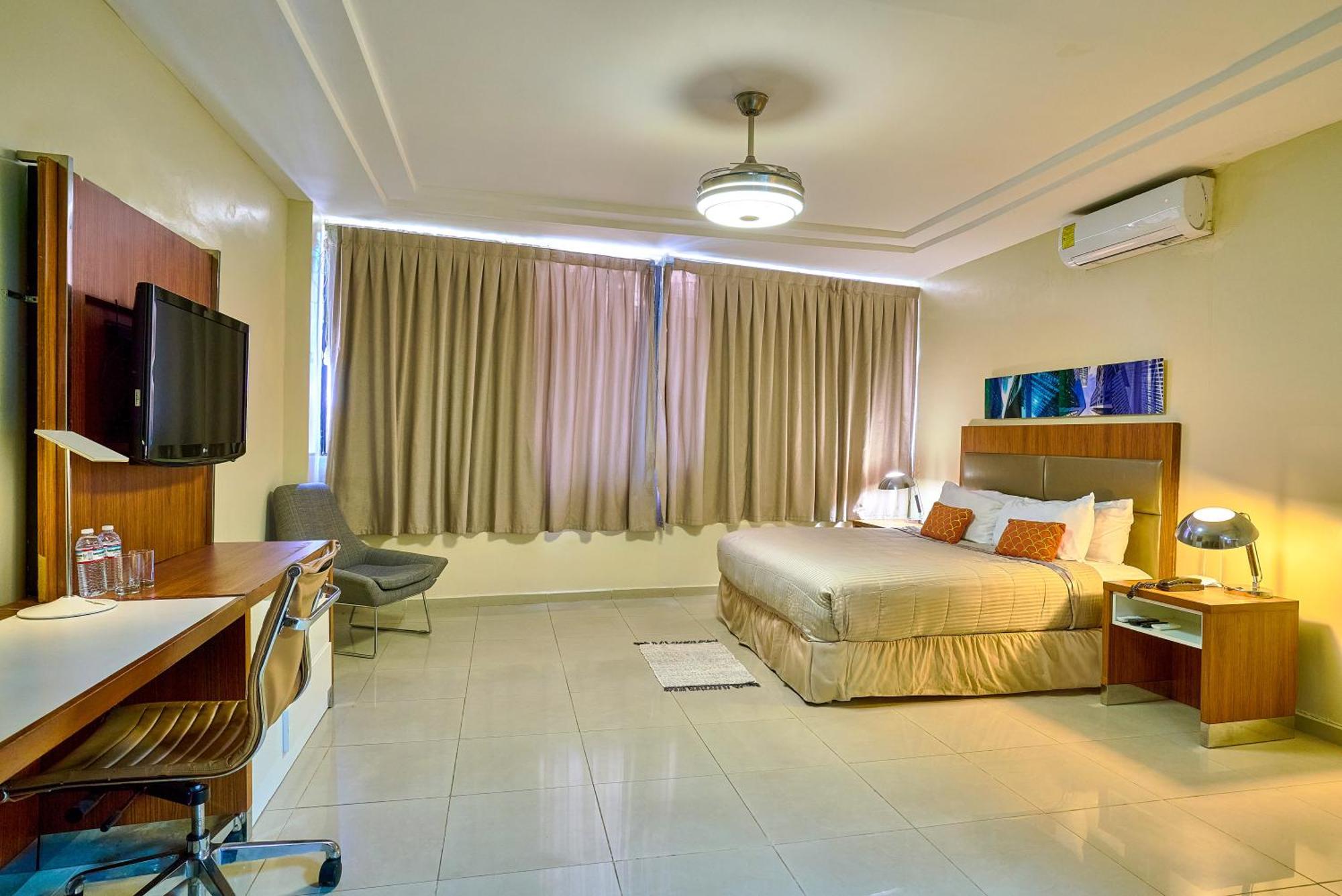 Hotel Libertad At Historic Main Street Santo Domingo Esterno foto